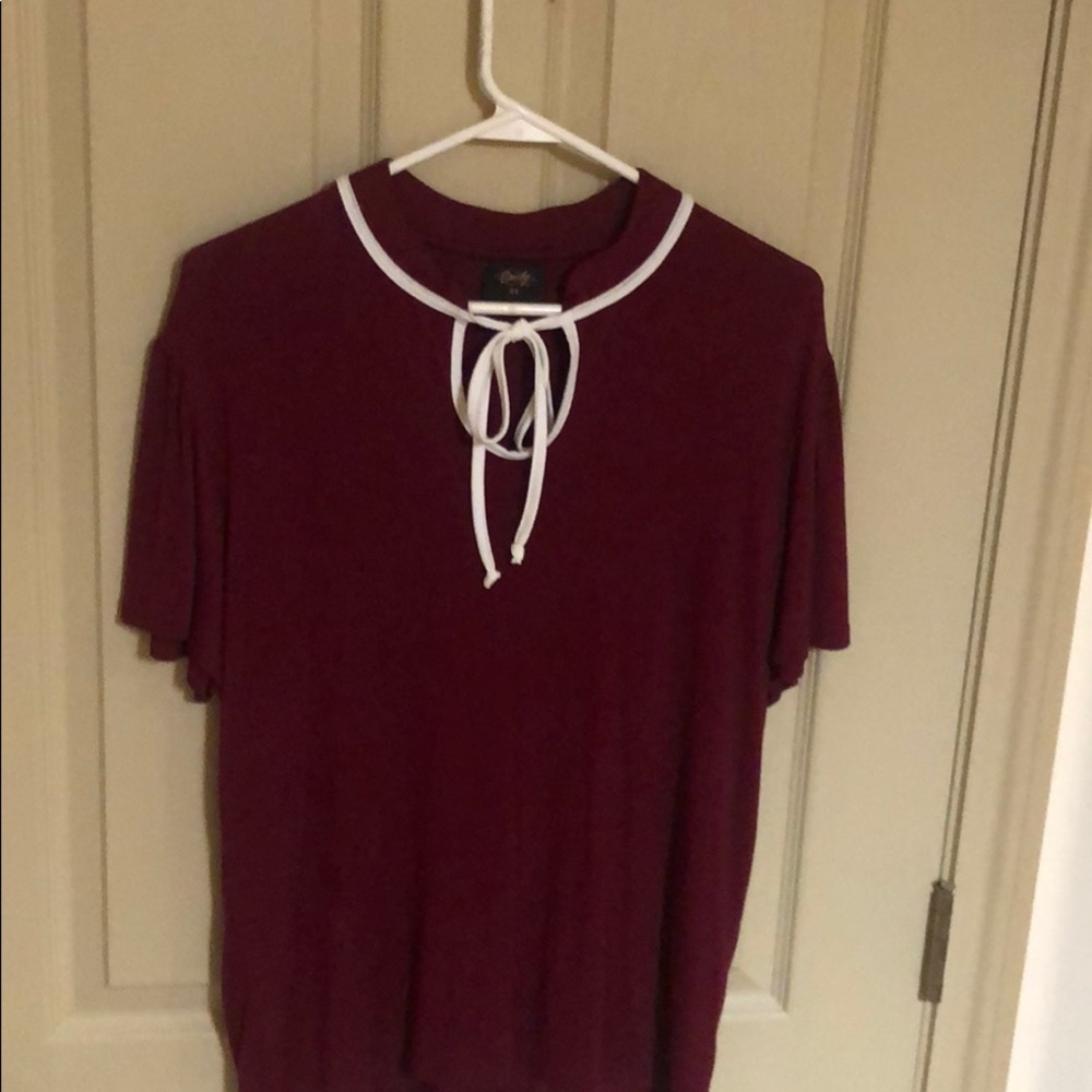 Ladies retro top.